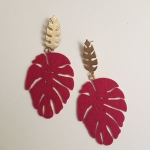 ⭐HP⭐ Red and gold leaf earrings